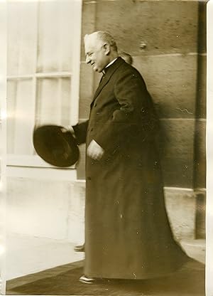 "Monseigneur MAGLIONE au Ministère des Affaires Étrangères 1932" Photo de presse originale G. DEV...