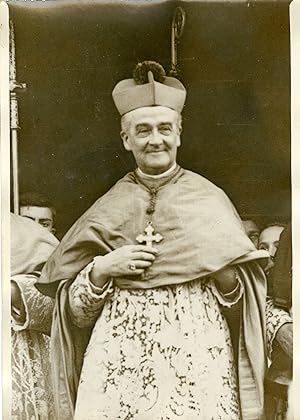 "Monseigneur GAILLARD Archevêque de Tours 1931" / Photo de presse originale G. DEVRED Agence ROL ...