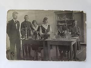 Photo Schoolgirls Perform Science Experiments, c. 1920s