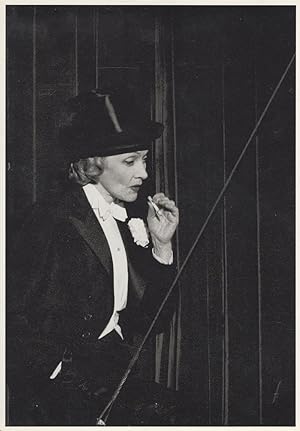 Marlene Dietrich in New York City 1959 Rare Film Star Postcard