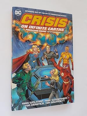 Crisis on Infinite Earths : Paragons Rising - The Deluxe Edition
