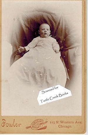 Cabinet Card Photograph Portrait - Unidentified Baby from Chicago 1885 - 1899