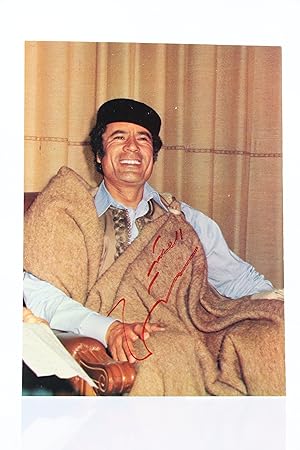 Portrait photographique signé de Mouammar Kadhafi