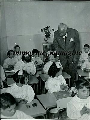 Fotografia originale Achille Lauro in visita ad una scuola 1970ca.
