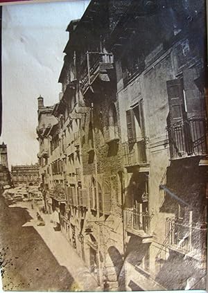 Fotografia originale (albumina), Verona Via Cappello/Piazza delle Erbe 1880ca.