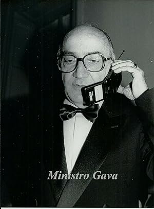 Foto originale, Ministro degli interni Antonio Gava con il radiotel SIP 1989
