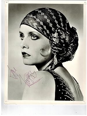 Publicity Photograph SIGNED by Twiggy Starring in "My One and Only"