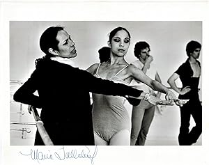 SIGNED Publicity Photograph of Maria Tallchief , America's First Prima Ballerina