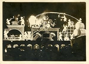 "Illumination MAGASINS DU LOUVRE Noël 1931 (Le repas de GARGANTUA)" Photo de presse originale G. ...