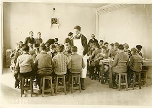 "Réfectoire Atelier-école d'ANDRÉSY 1931" Photo de presse originale par G. DEVRED / Agence ROL Pa...
