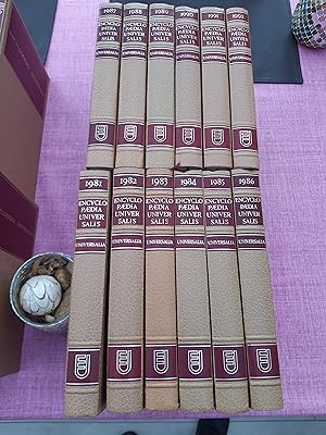 encyclopaedia universalis. Universalia 1981 à 1992. 12 tomes