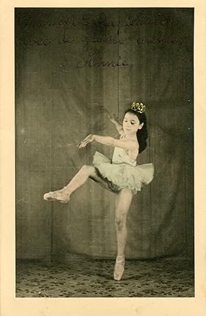 "ANNIE (SANTACREUX ?)" Photo originale dédicacée à Mme RAPICAULT professeur de danse à Marseille ...