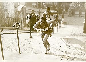 "HODIARD en tête à Montmartre du Championnat de la Vie Chère 1931" Photo de presse originale par ...