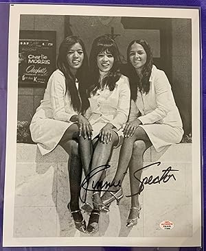 SIGNED/AUTOGRAPH Ronnie Spector and The Ronettes-Robes