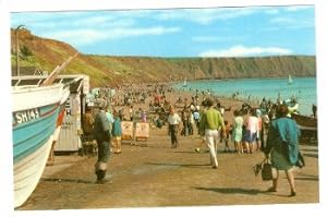 Filey Postcard Yorks Coble Landing Beach And Bay