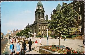 Leeds Town Hall Yorks Vintage 1970 Postcard YORKS PUBLISHER