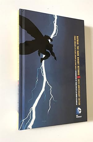 Batman : the Dark Knight Returns Book & DVD Set 30th Anniversary Edition