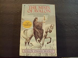 The Mists Of Avalon sc Marion Zimmer Bradley 1982 Ballantine Books