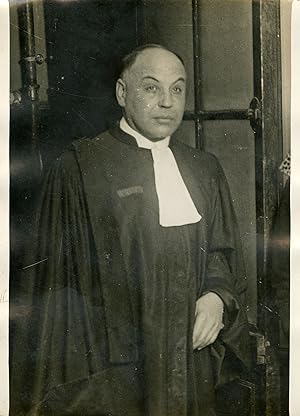 "Maitre FLACH avocat de GUALINO 1931" Photo de presse originale G. DEVRED / Agence ROL Paris (1931)