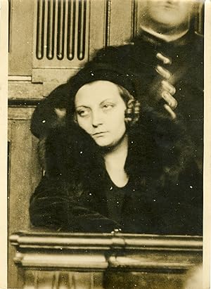 "Rachel MÉRY pendant l'audience 1931" Photo de presse originale G. DEVRED / Agence ROL Paris (1931)