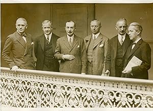"Délégation allemande à la Conférence du désarmement à Genève en 1932 (de gauche à droite: Généra...