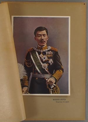 Yoshi-Hito, empereur du Japon. Gravure colorisée extraite de l'histoire illustrée de la guerre du...