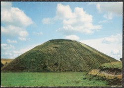 Avebury Wiltshire Postcard Silbury Hill Publisher Department Of The Environment