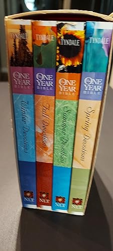 One Year Seasonal Bible NLT slipcase set (One Year Seasonal Gift Set)