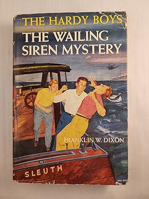 The Wailing Siren Mystery (Hardy Boys Mystery Stories # 30)