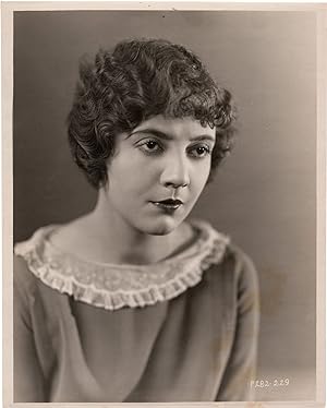 Original publicity portrait photograph of Lois Wilson, circa 1920s