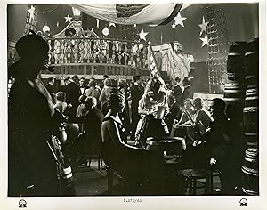 "LE PÈRE PRÉMATURÉ" Réalisé par René GUISSART en 1933 et monté par Jean DELANNOY d'après un scéna...