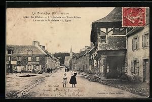 Carte postale La Chéze, L`Hotellerie des Trois-Pilliers, L`Eglise