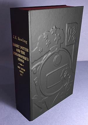 HARRY POTTER AND THE PHILOSOPHER'S STONE (Collector's Custom Clamshell case only - Not a book]