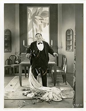 "UN HOMME EN HABIT"  Réalisé par René GUISSART assisté de Robert BOSSIS en 1931 d'après un scénar...