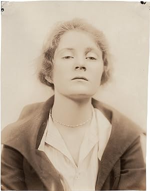 Original photograph of actress Mae Marsh, circa 1910s