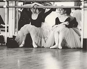 Ballerina Taking Interval At Theatre Ballet Show 1980 Postcard