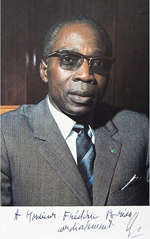 Portrait photographique dédicacé par Léopold Sédar Senghor