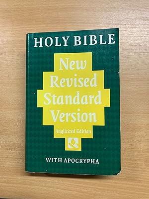 1995 HOLY BIBLE NEW REVISED STANDARD EDITION RELIGIOUS THICK PAPERBACK BOOK (P5)