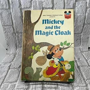 Mickey and the Magic Cloak (Disney's wonderful world of reading ; 36)