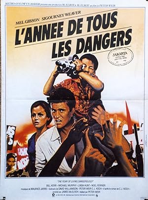 "L'ANNÉE DE TOUS LES DANGERS (YEAR OF LIVING DANGEROUSLY )" Réalisé par Peter WEIR en 1982 avec M...