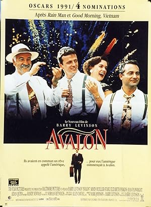 "AVALON" Réalisé par Barry LEVINSON en 1990 avec Armin MUELLER-STAHL, Elizabeth PERKINS, Joan PLO...