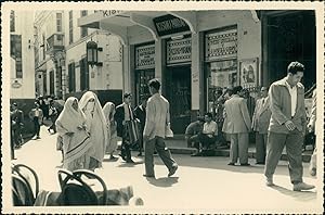 Maroc, Tanger, Rue marchande, ca.1950, Vintage silver print