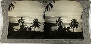 Keystone, Stéréo, Island of Tahiti, sunset behind Moorea, seen from Papeete