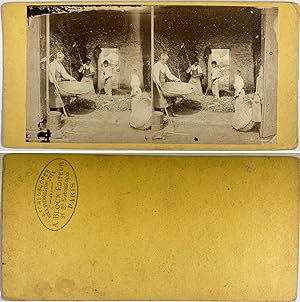 Jeunes hommes travaillant la paille, Vintage albumen print, ca.1870, Stéréo