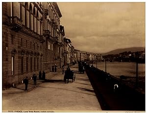 Italie, Firenze, Lung' Arno Nuovo