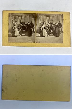 Comédiens jouant devant une maison, Vintage albumen print, ca.1880, Stéréo