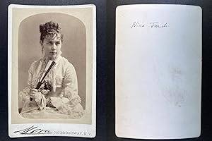 Mora, Broadway, jeune femme, Vintage albumen print, ca.1880
