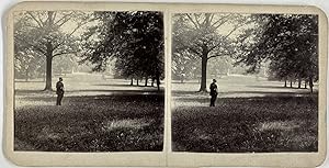 France, Homme dans le Parc d'un domaine Vintage print, ca.1880, Stéréo