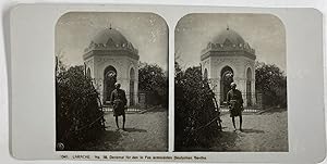 Maroc, Larache, Type devant un mémorial, Vintage silver print, ca.1900, Stéréo