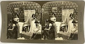 Femmes faisant leur toilette pour le Bal, Vintage print, ca.1900, Stéréo